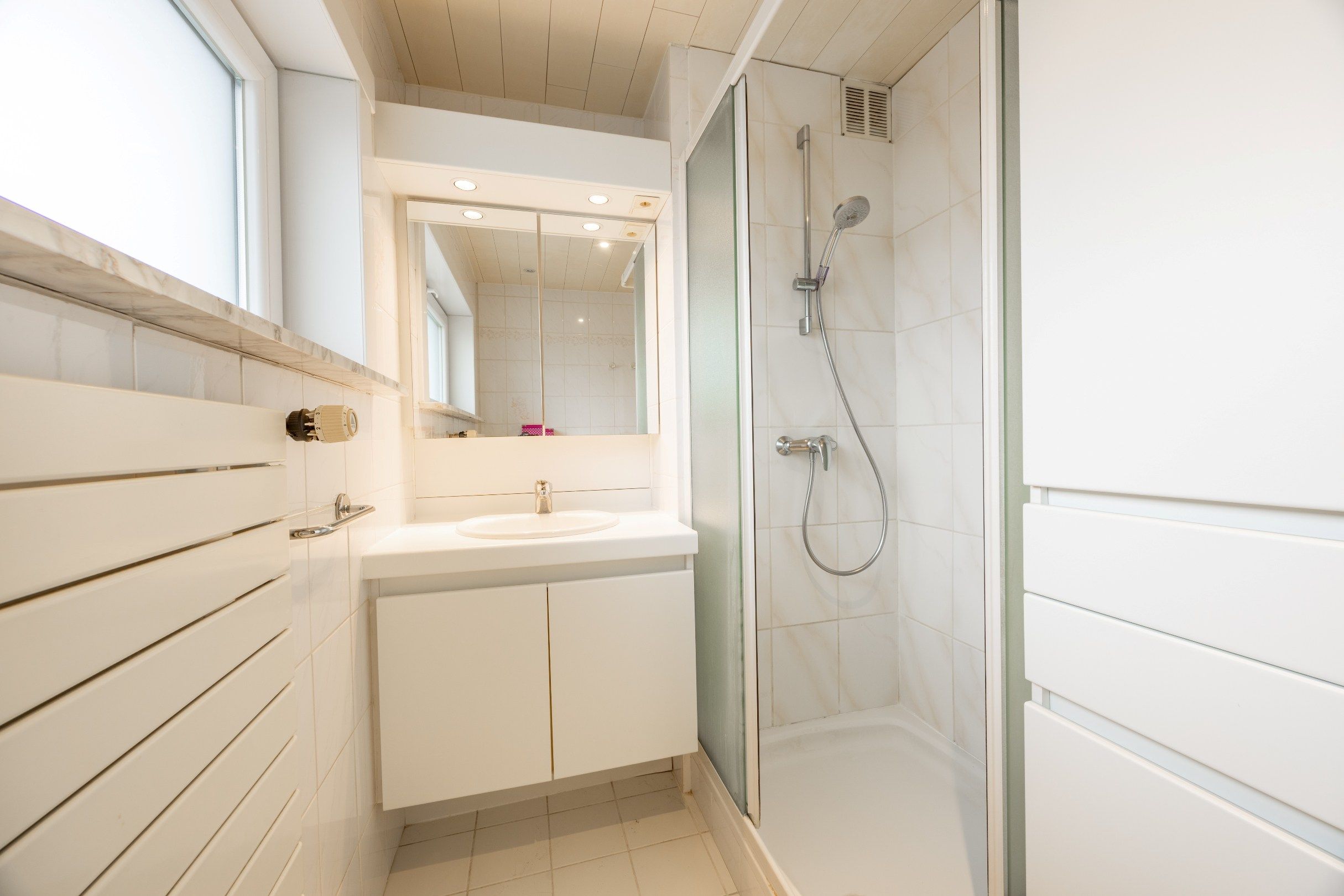 KLOEKE HOB MET DUBBELE GARAGE EN VERZICHT foto 12