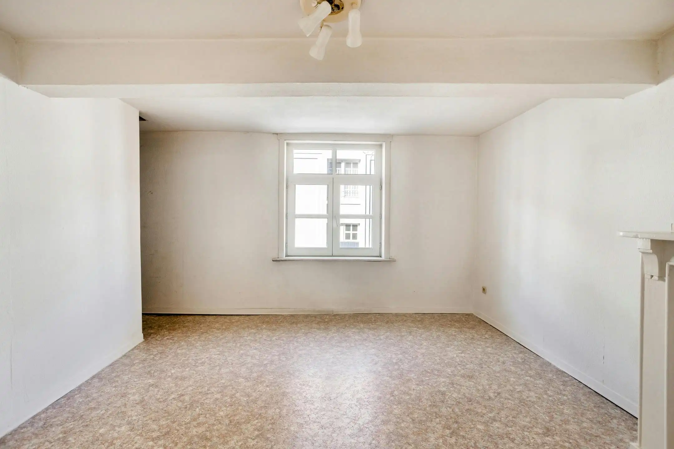 Te renoveren huis op een toplocatie in centrum Brugge foto 7