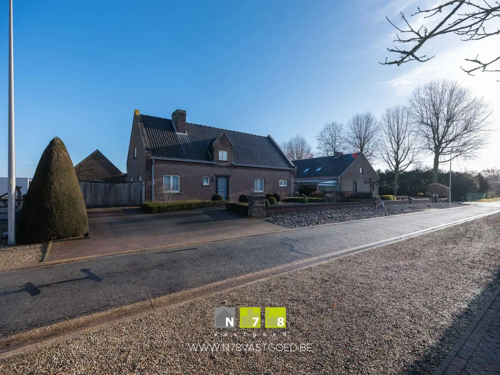 Huis te koop foto {{pictureIndex}}