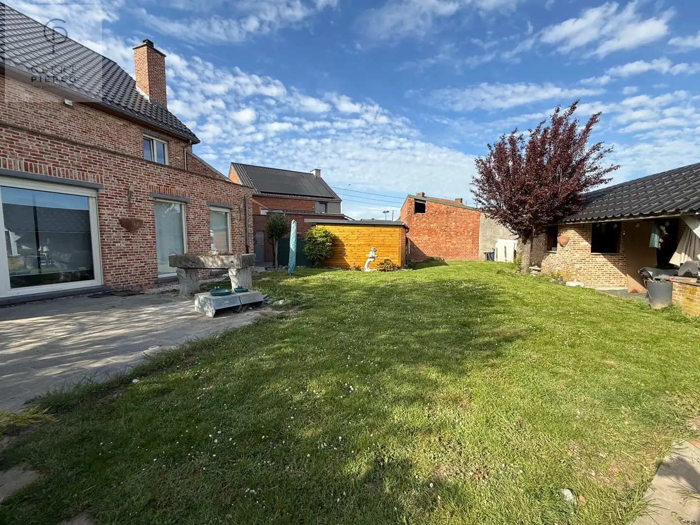 Ruime woning op mooi perceel van 10 are. foto 21