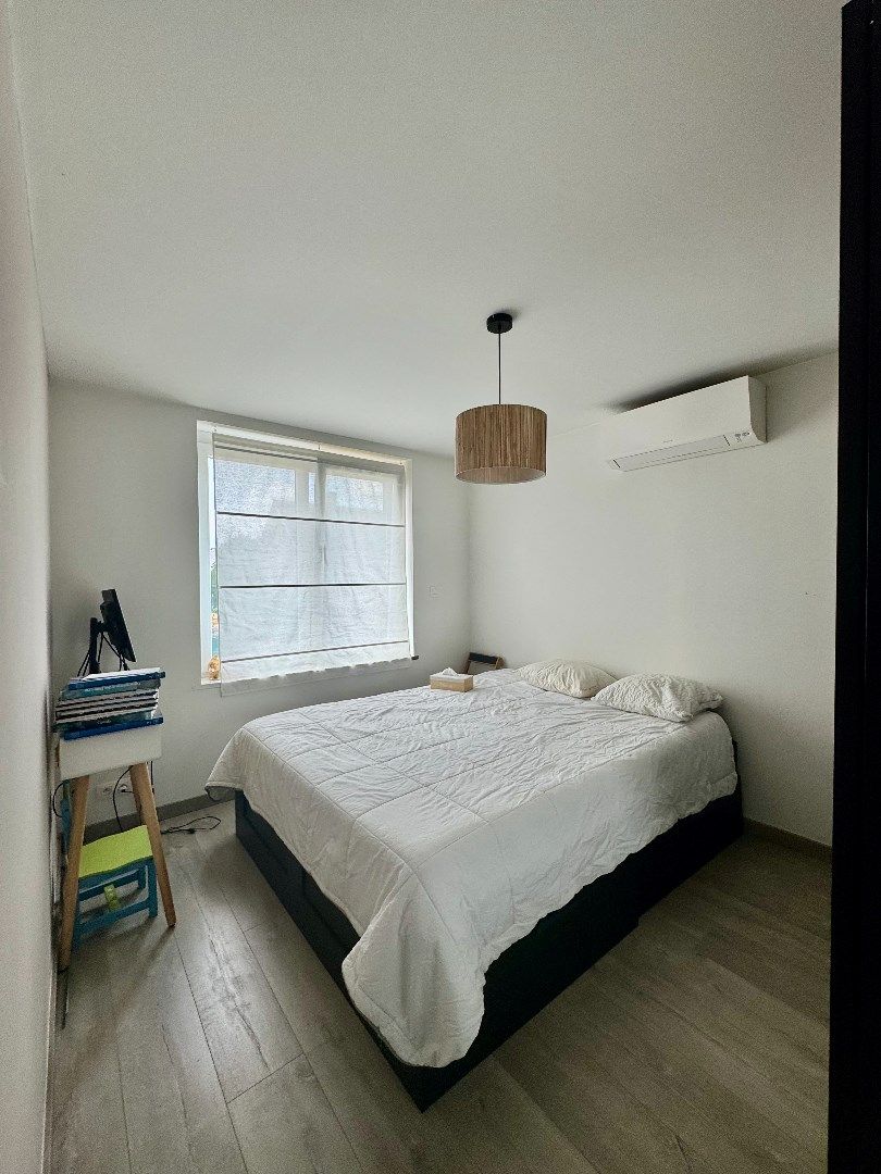 Te koop halfopen woning met garage foto 10