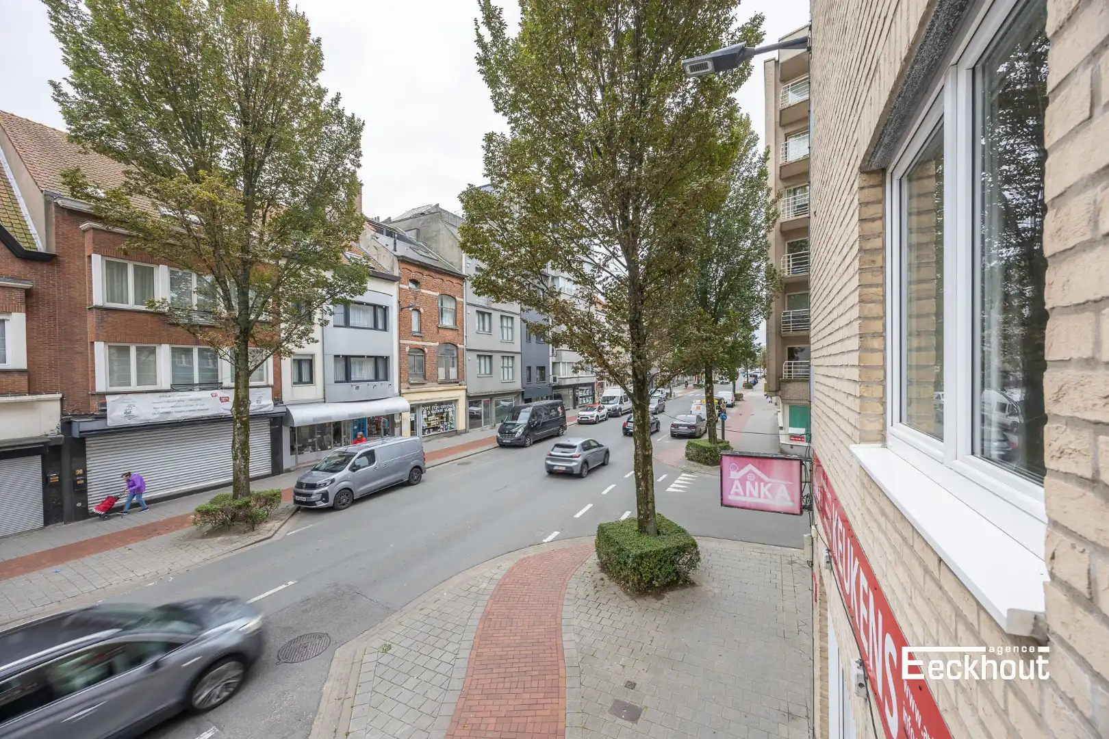 Instapklaar 2 slaapkamer appartement met terras in Oostende foto 18