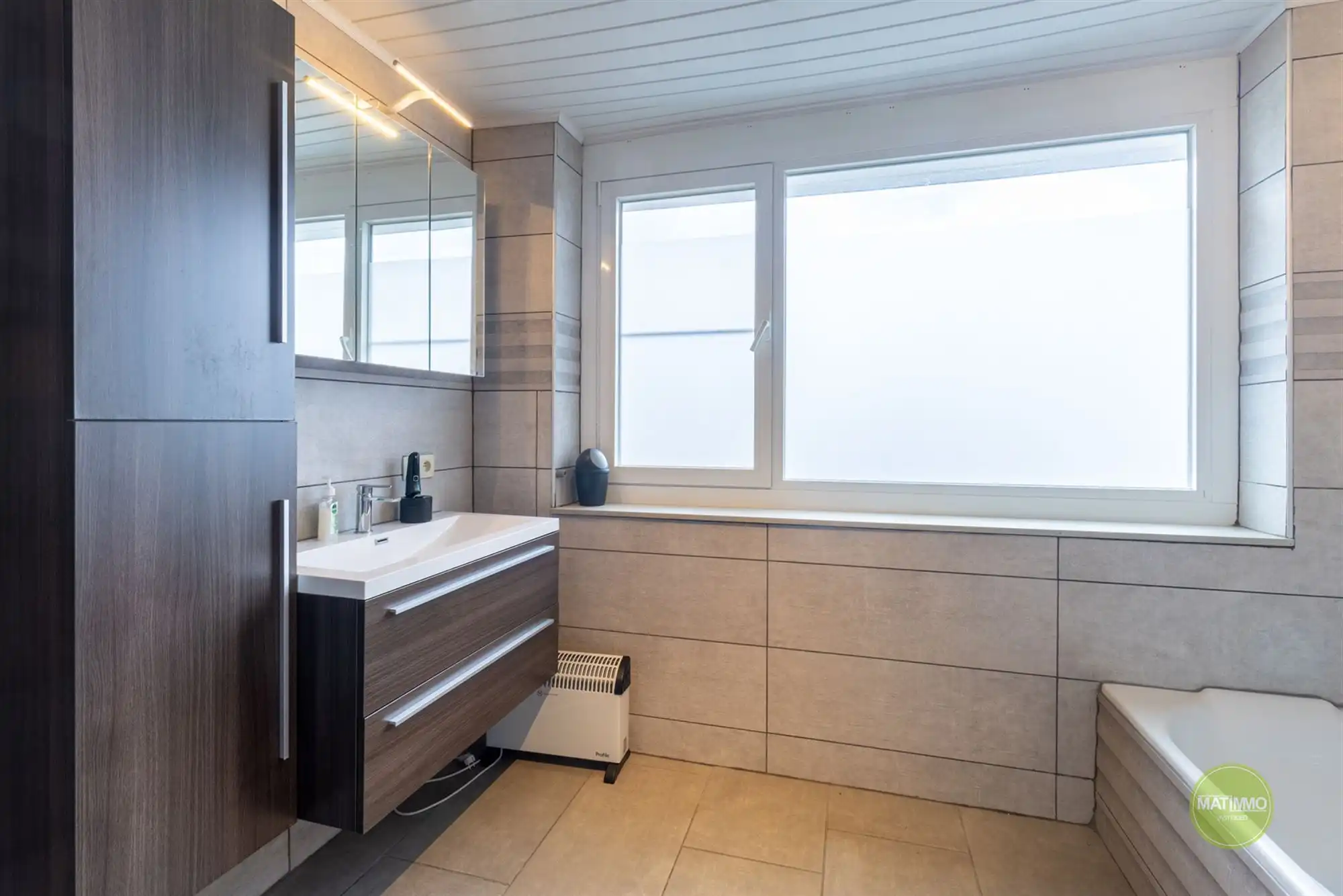 Rustig gelegen gezinswoning met 3 slaapkamers te Mol  foto 16