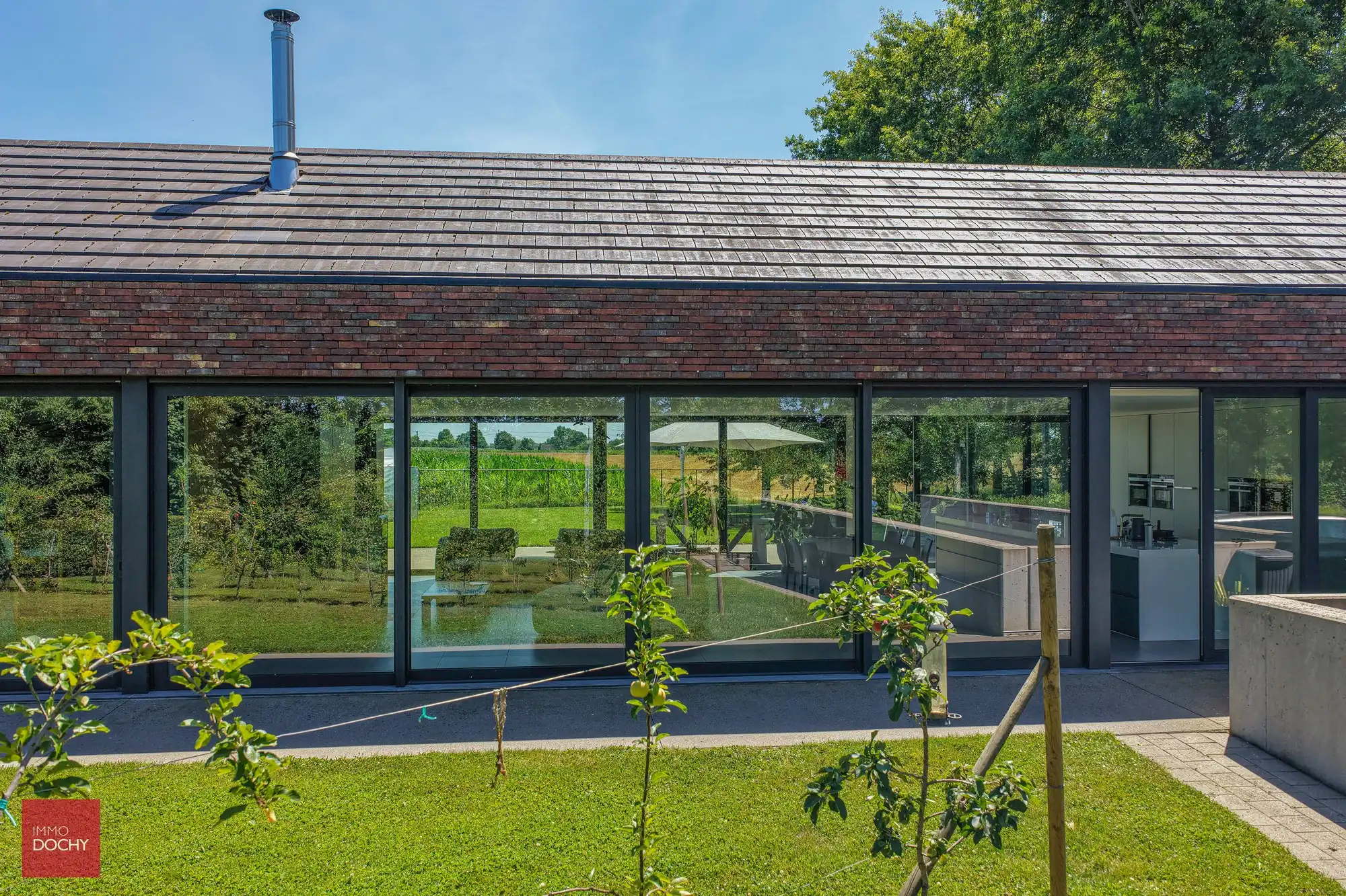Tijdloze luxe-villa met landelijk zicht foto 8