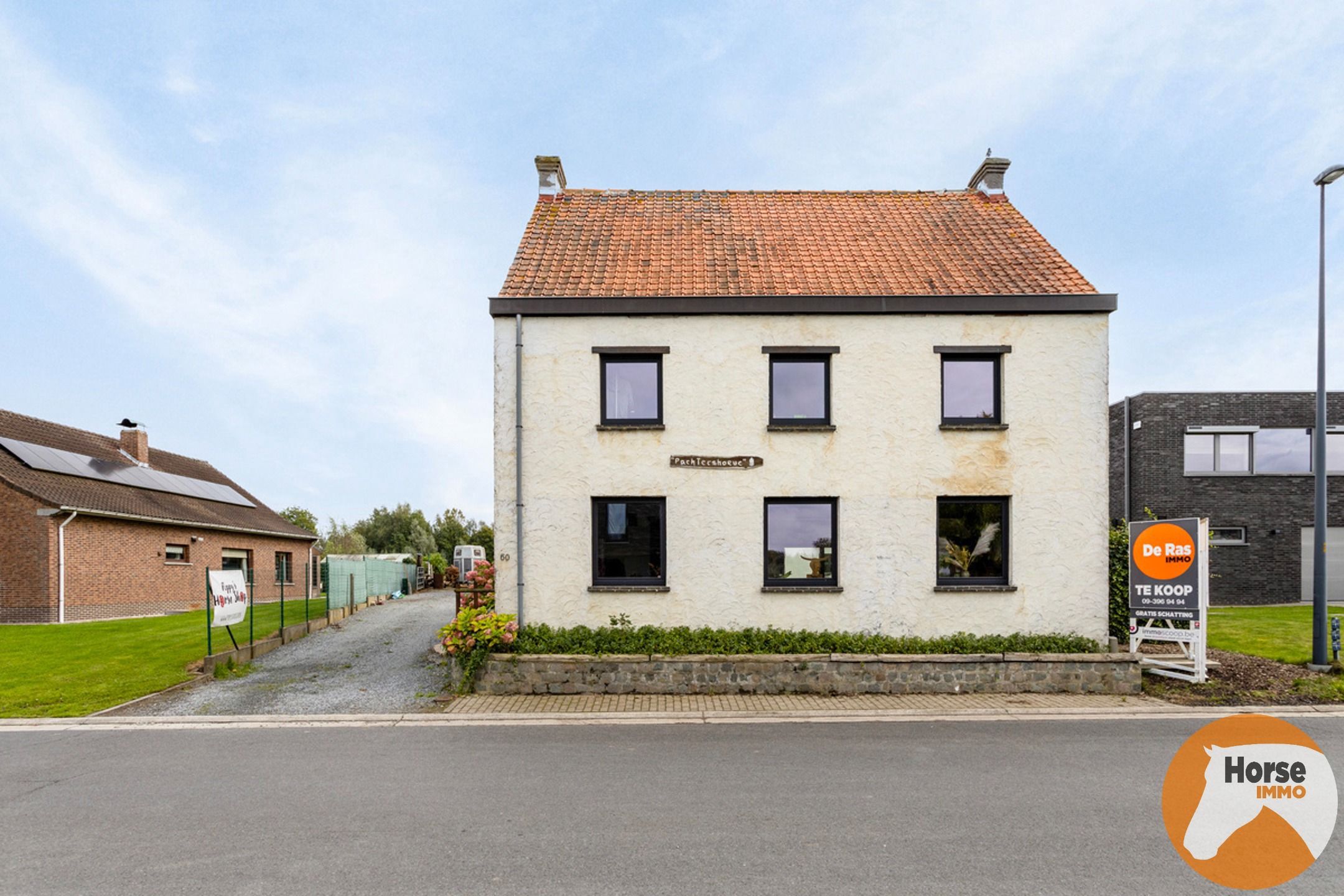 MASSEMEN - Landelijke woning met magazijn/ paardenstal foto 3