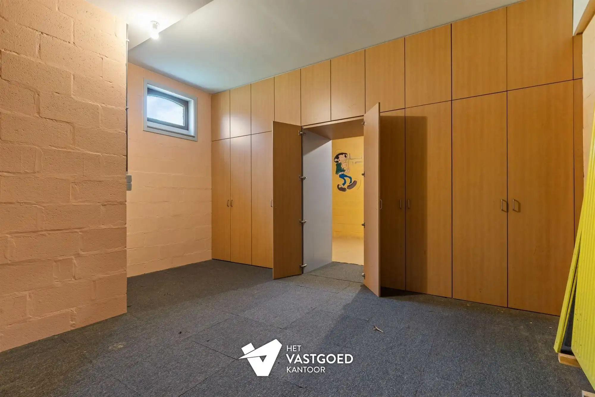 ZEER RUIME WONING MET TAL VAN MOGELIJKHEDEN OP BREED PERCEEL VAN 15 ARE TE KOERSEL foto 32