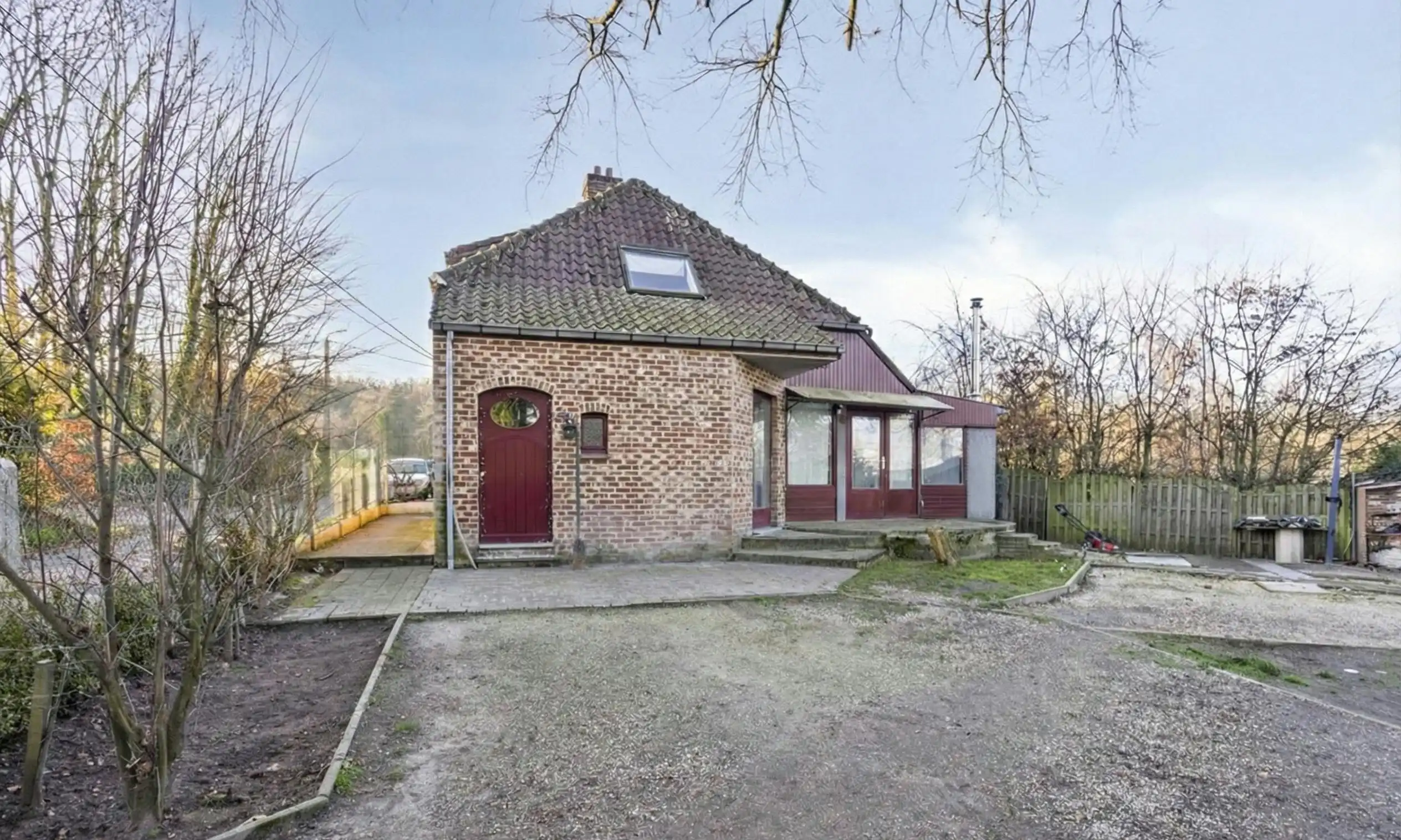 Driegevelwoning te koop in Dworp foto 3