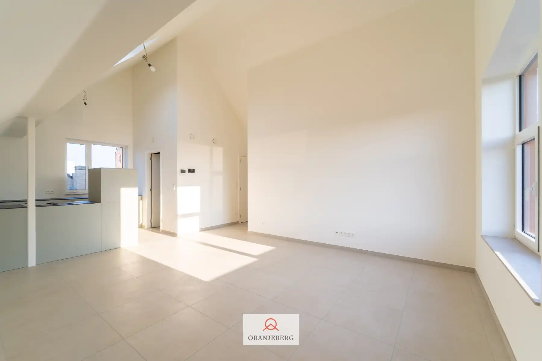 Nieuwbouw penthouse met terras foto 2