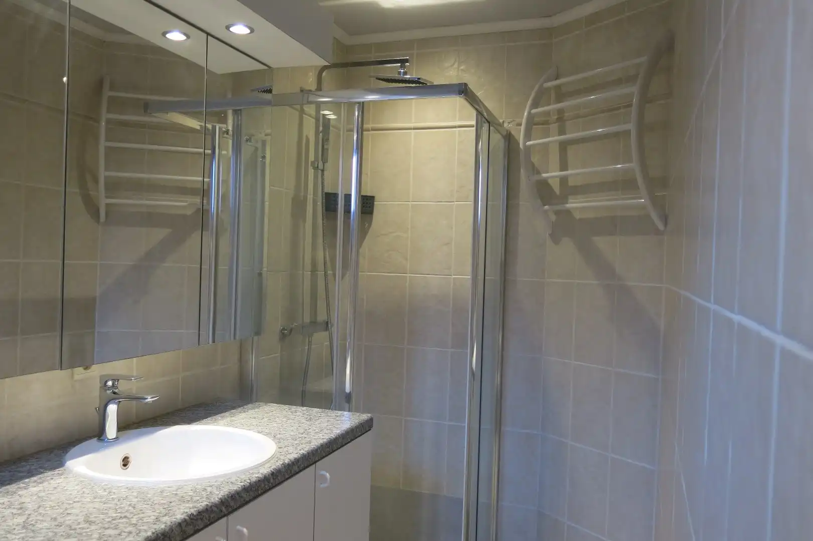 Te koop: ruime woning met veel potentieel in Houthulst 🏡 foto 9