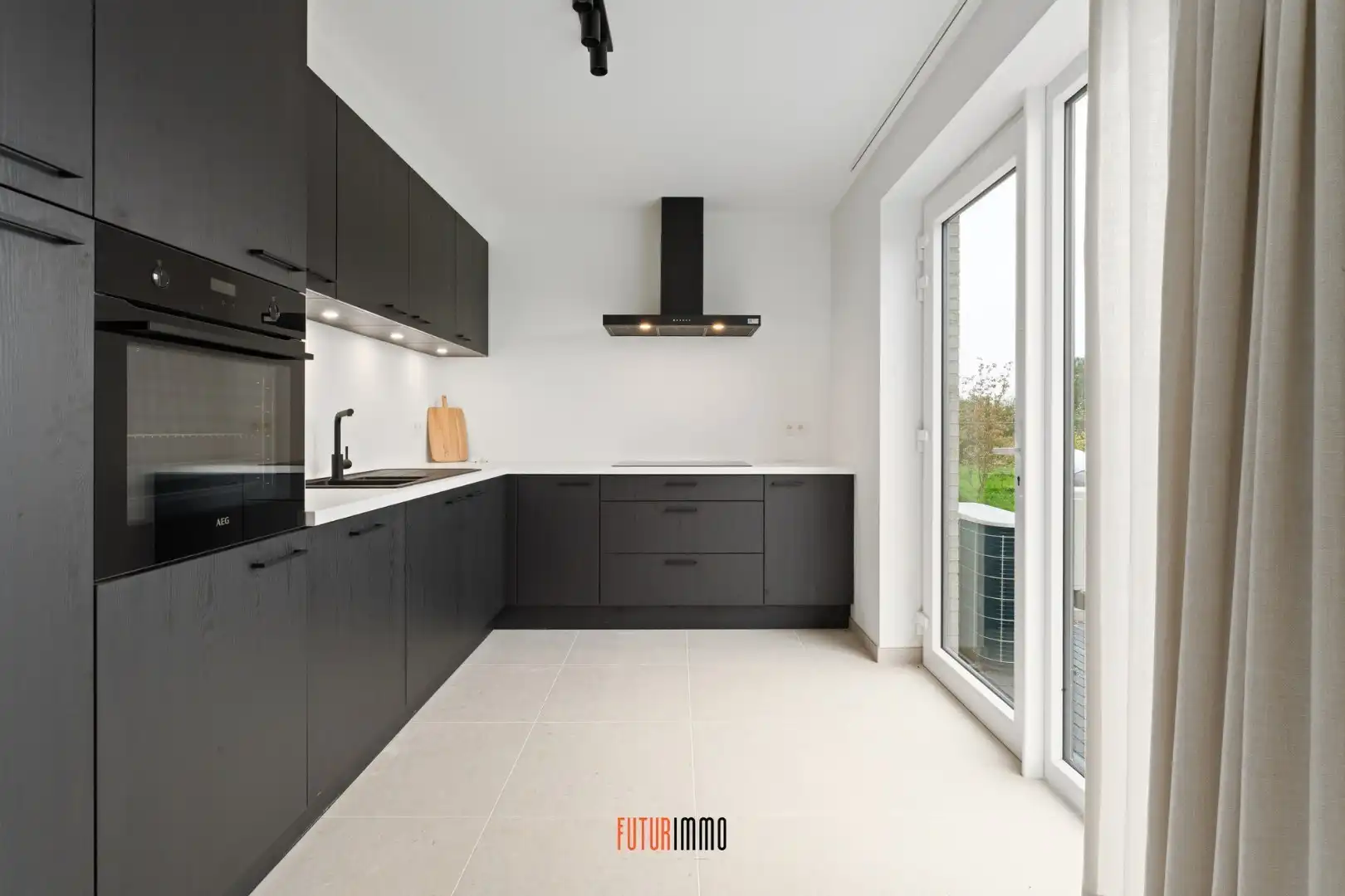 Nieuwbouwwoning met garage foto 7