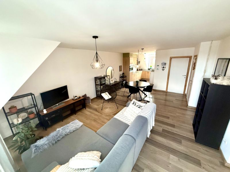 Recente duplex met 2 kamers en garage foto 5