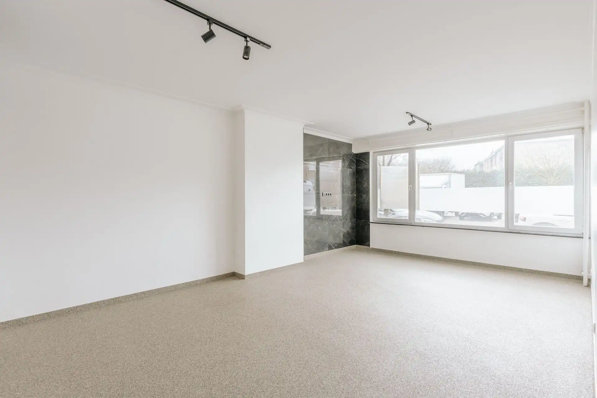 Gelijkvloers appartement in de Portugezenwijk! foto 2