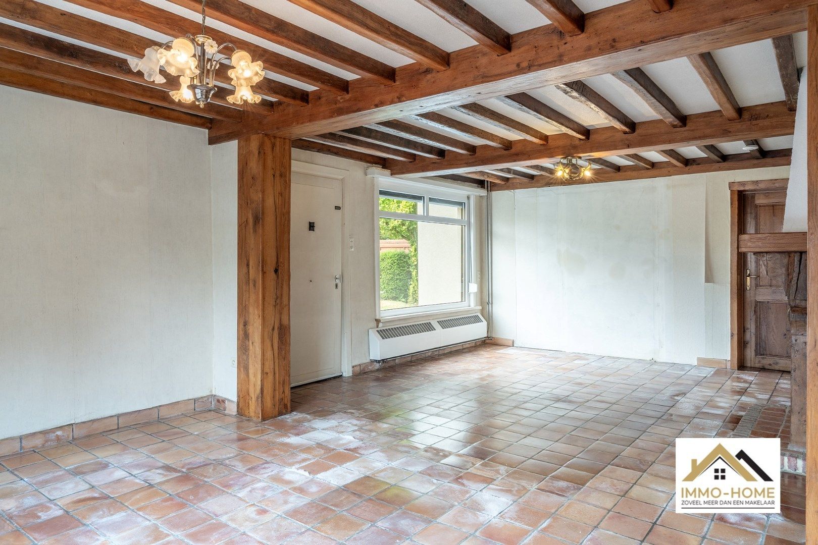 Op te frissen woning op topligging in centrum Lochristi!  foto 10