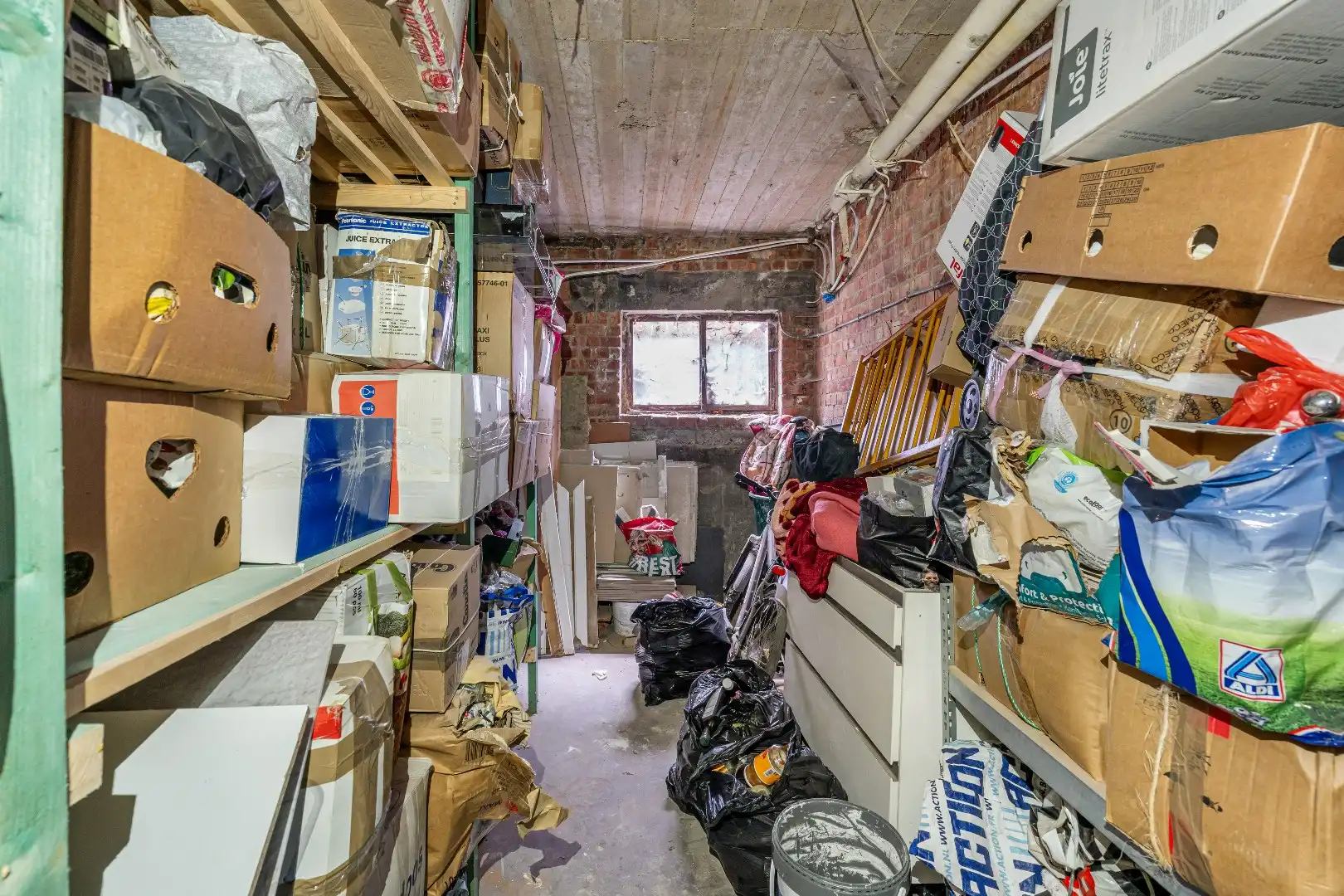 Commercieel uitstekend gelegen handelspand, 60m² foto 18