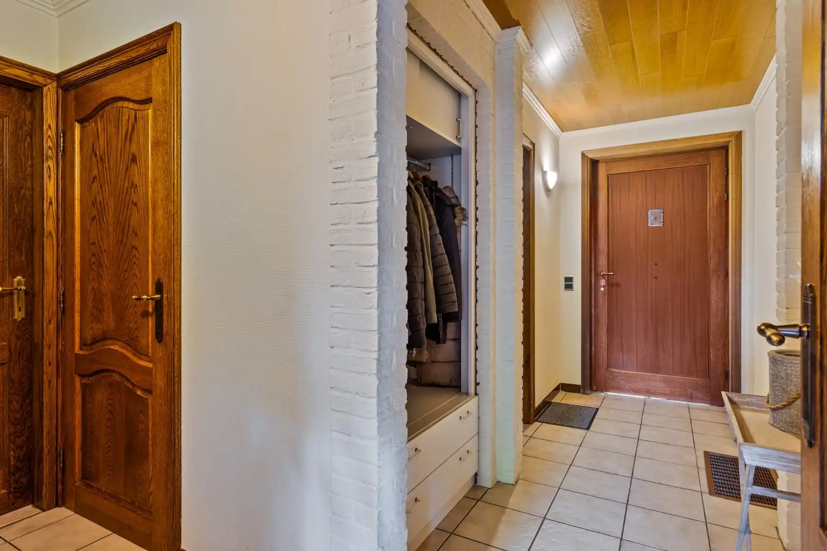 Onderkelderde woning met 4 slpks op 899 m² in een doodlopende straat te OLV Olen ! foto 21
