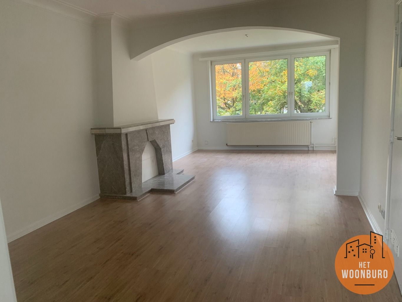 Appartement 1e Verd. + kelder + buitenstaanplaats foto 6