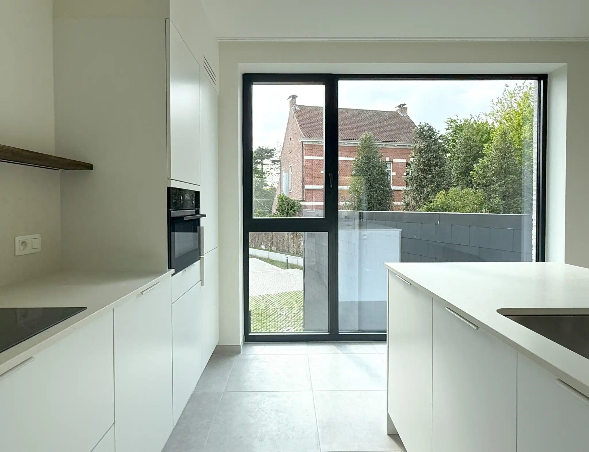 Nieuwbouwappartement op de eerste verdieping met terras en twee slaapkamers foto 3