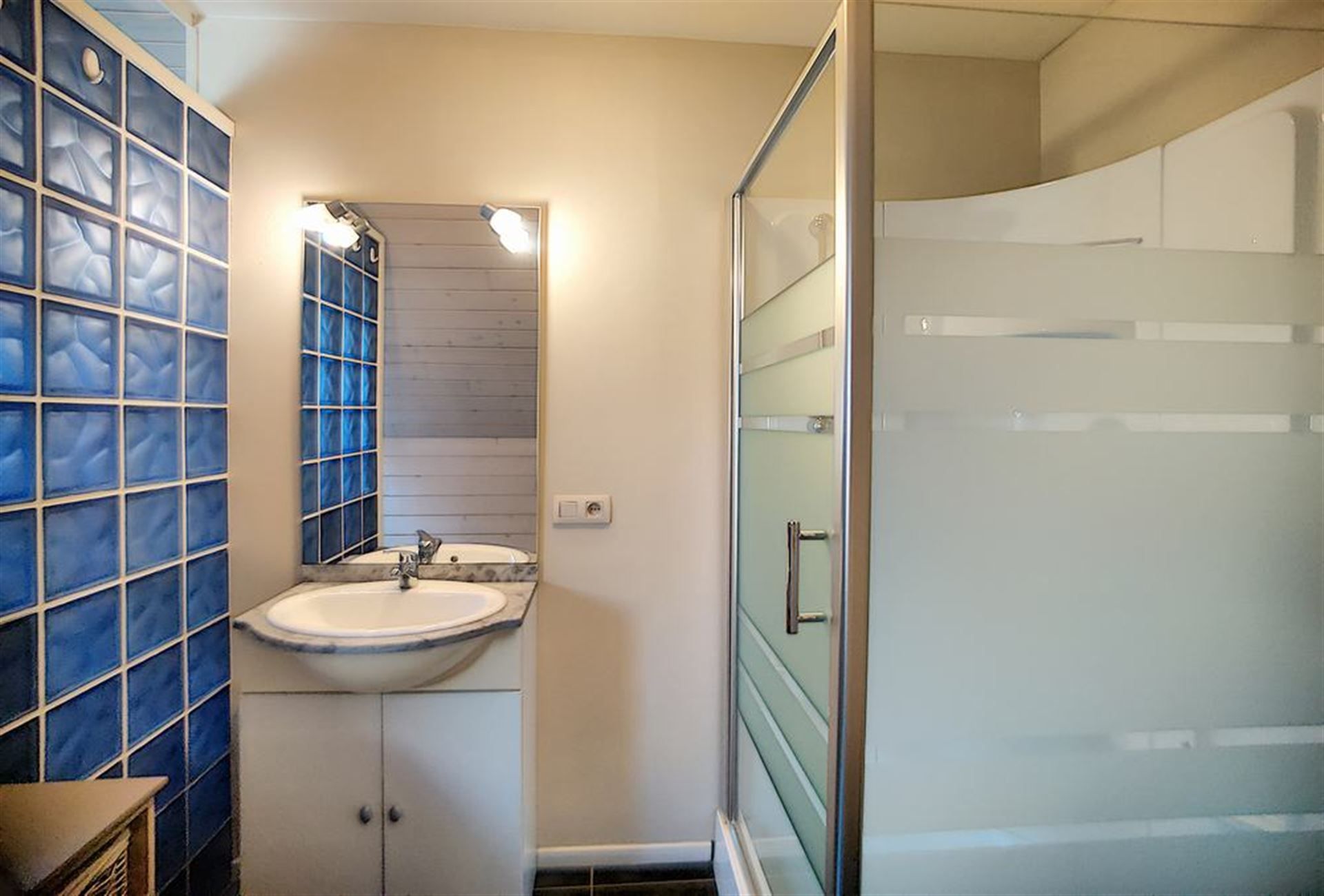 Ruime 4-slaapkamer villa  foto 19