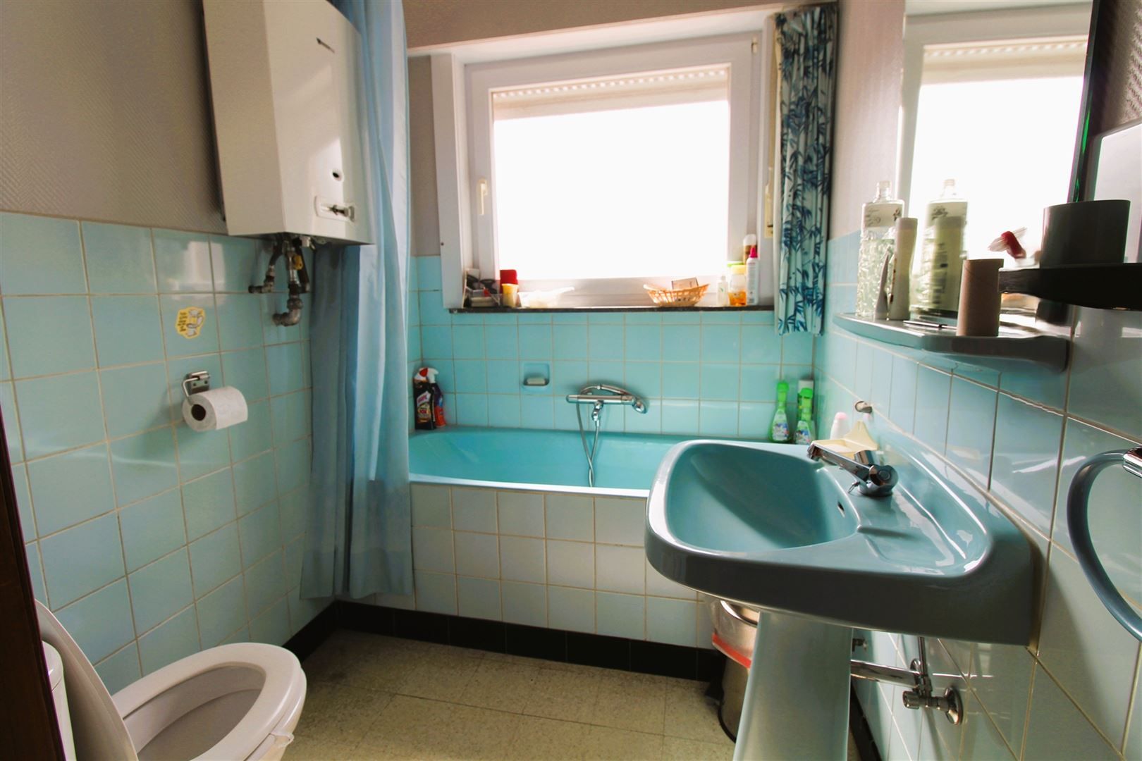 Charmante 3-slaapkamerwoning in hartje Roeselar foto 4