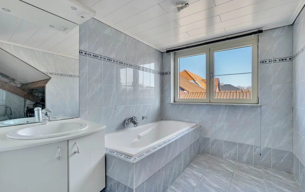 Stijlvolle villa met 4 slaapkamers op een prachtig perceel foto 19