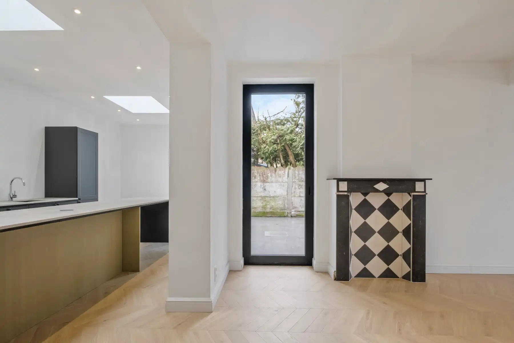 Charmante, volledig gerenoveerde woning foto 7