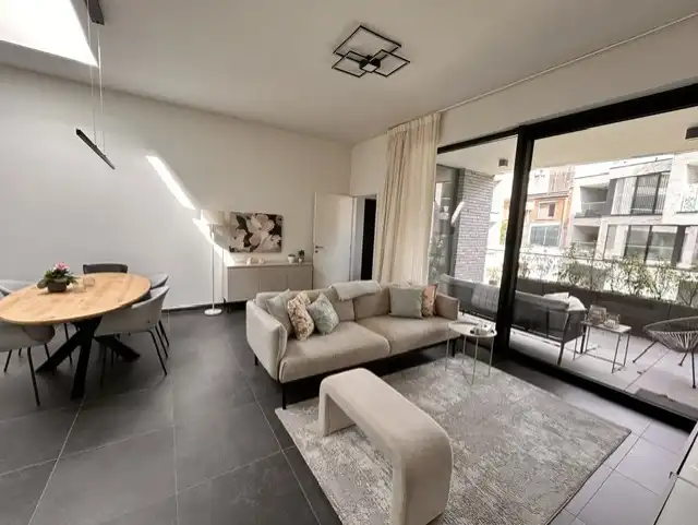 Prachtig 2slpk appartement aan de Blauwe Boulevard met autostaanplaats in Hasselt foto 6