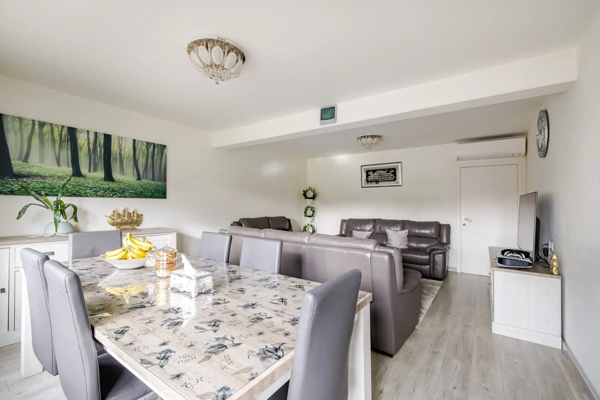 Appartement op de eerste verdieping met drie slaapkamers en garage foto 4