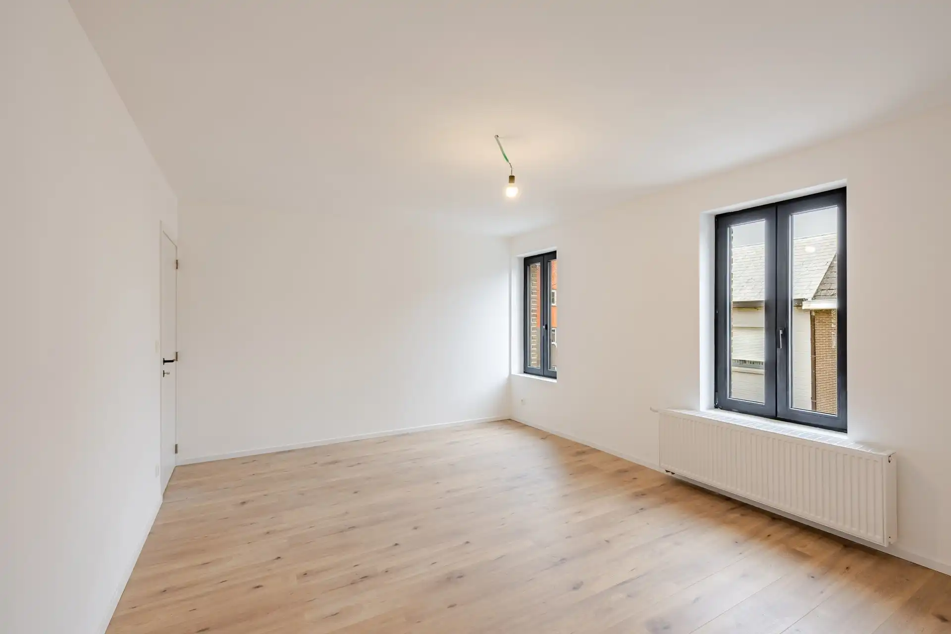 Volledig gerenoveerde gezinswoning met 4 slaapkamers, garage en zonnige tuin in hartje Lede foto 19
