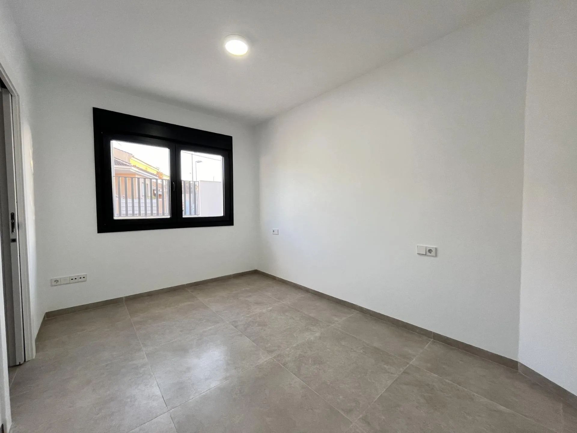 Droomvilla op wandelafstand van zee – luxe, licht en leefcomfort aan de Costa Cálida foto 8