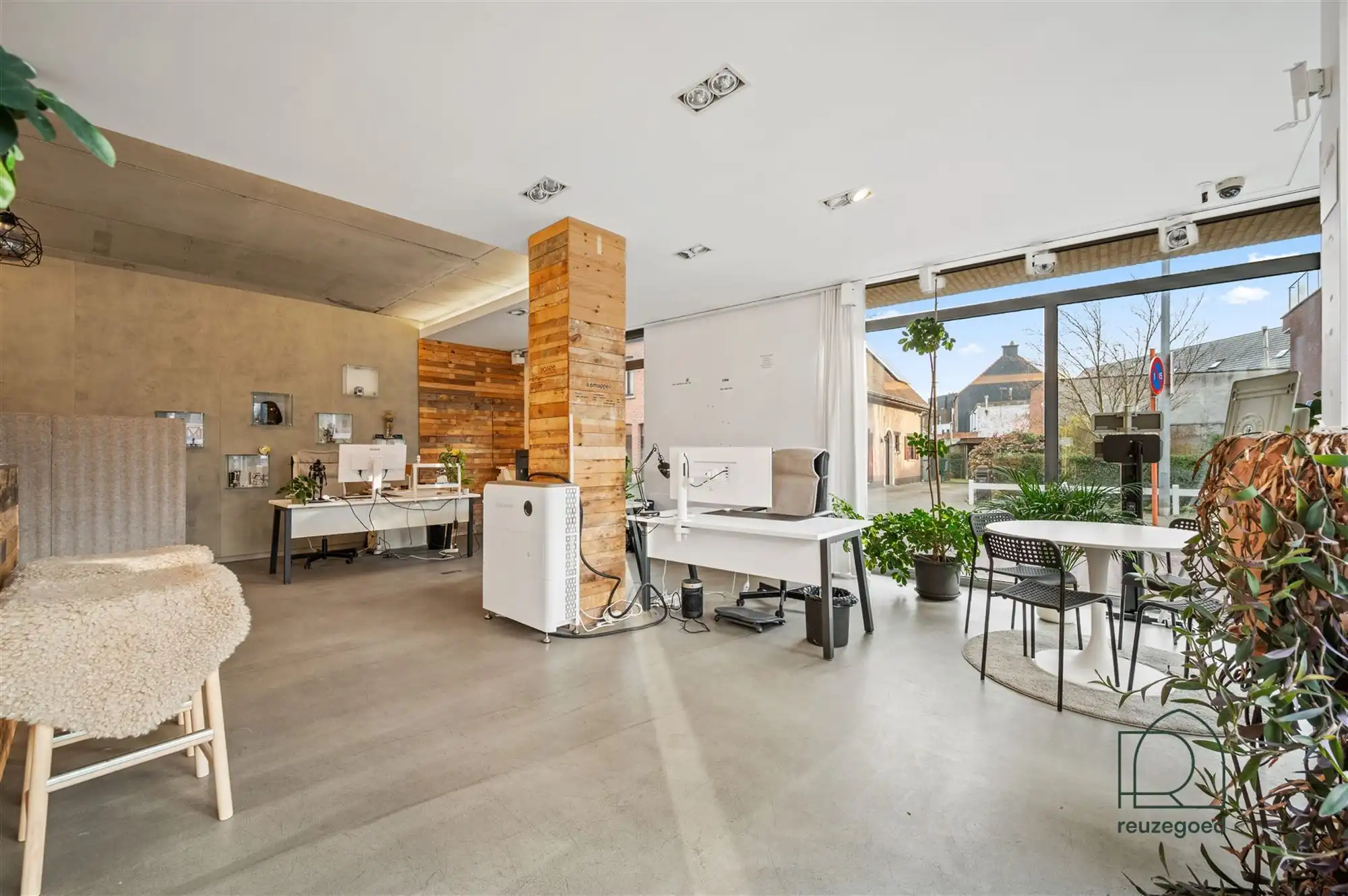 Handelspand met topligging op het Kerkplein van Bonheiden foto 5