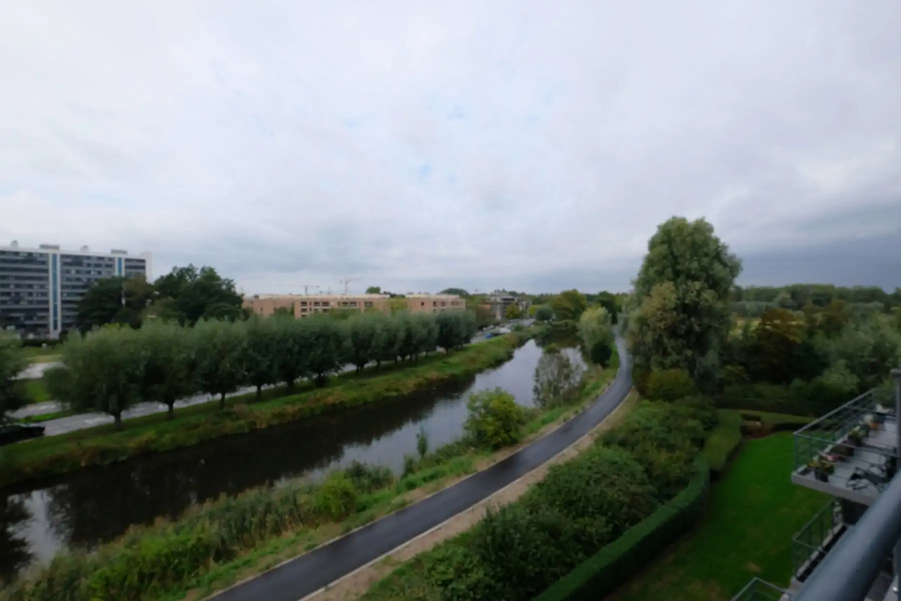 Ruim appartement met zicht op de Durme  foto {{pictureIndex}}