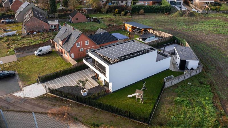 Exclusieve villa met zwembad foto 35