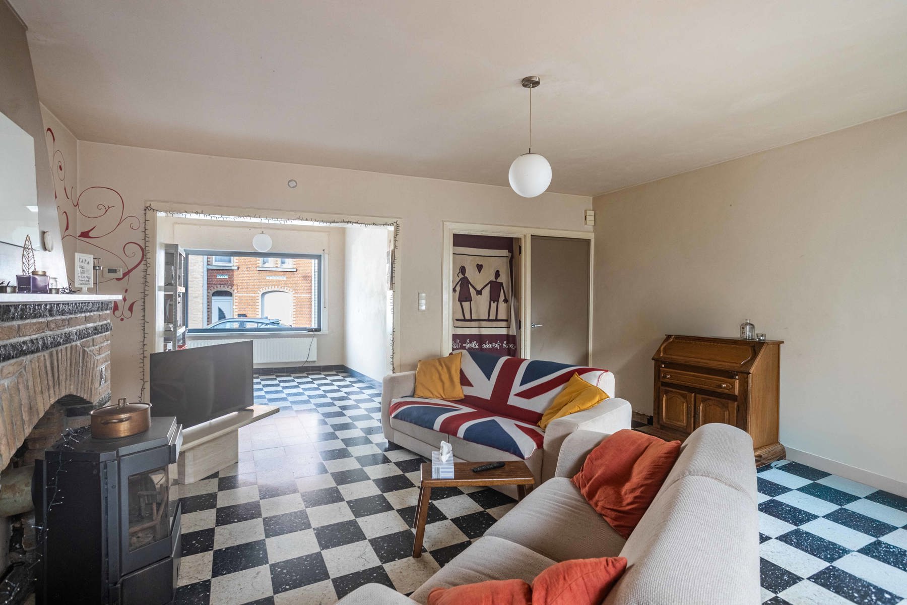 Gezellige starterswoning met 3 slpks + tuin foto 3