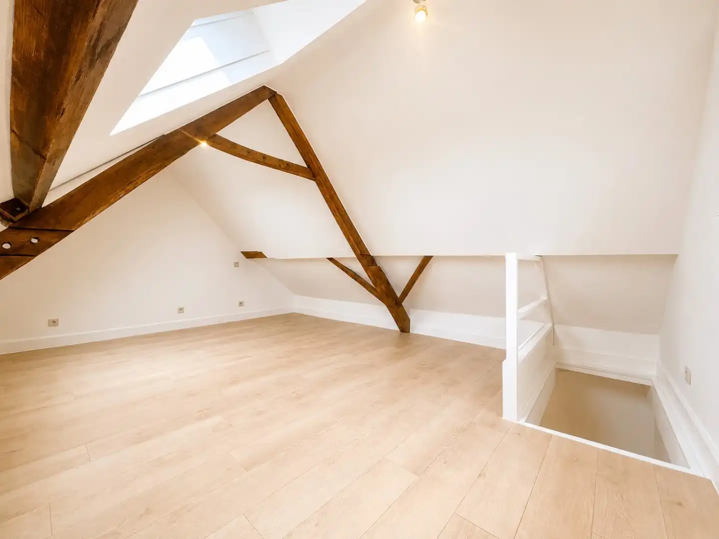 Charmante woning met 2 slaapkamers foto 12