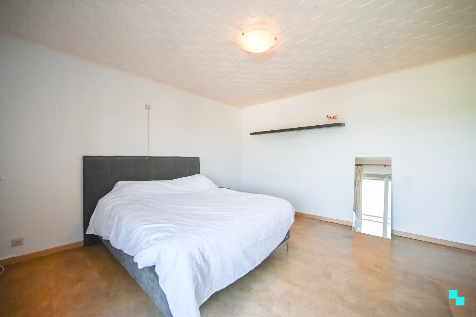 Tweeslaapkamerappartement met garage op een rustige locatie in Beveren-Leie foto 11