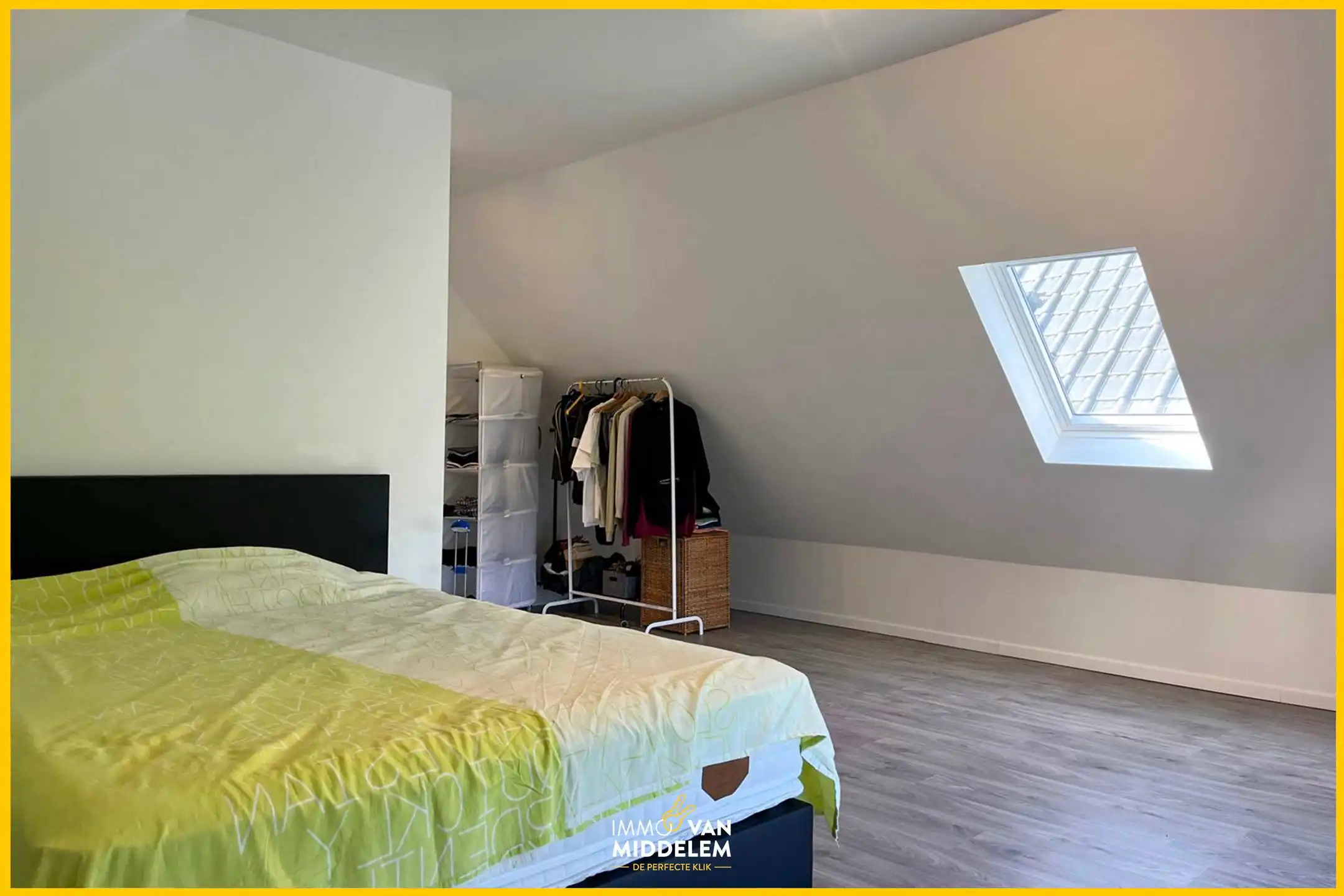 CENTRAAL GELEGEN WONING MET 4 SLAAPKAMERS EN GROTE KOER foto 16