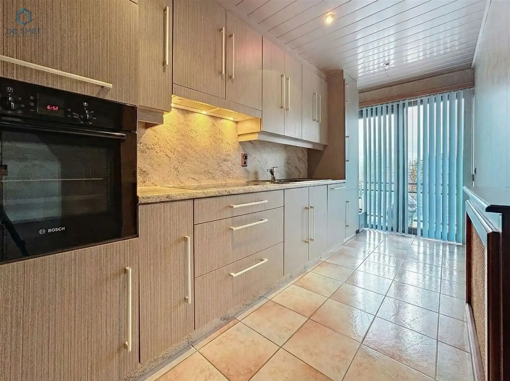 Ruim en lichtrijk 2-slaapkamerappartement nabij station Herzele foto 5