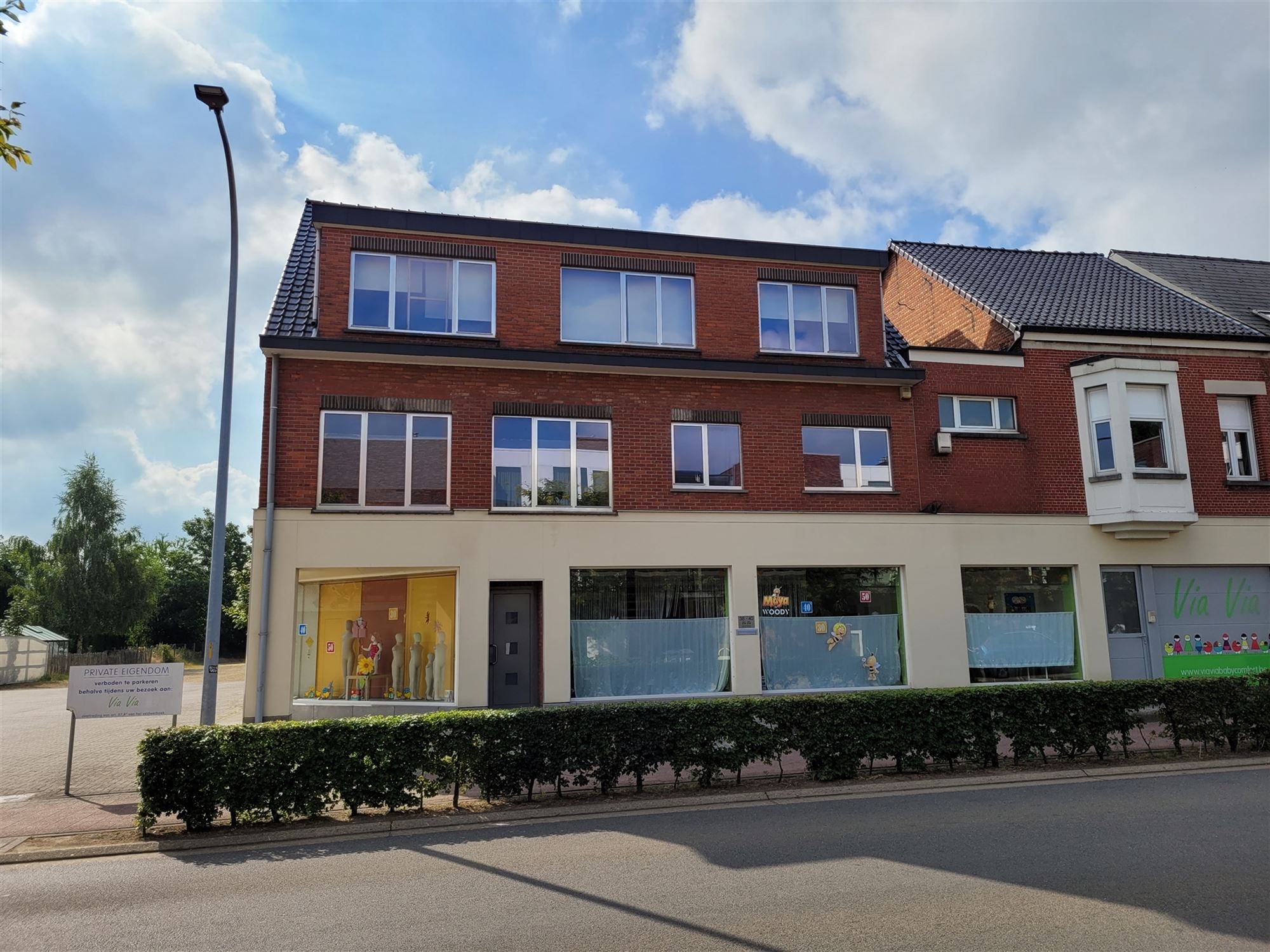 Appartement foto {{pictureIndex}}