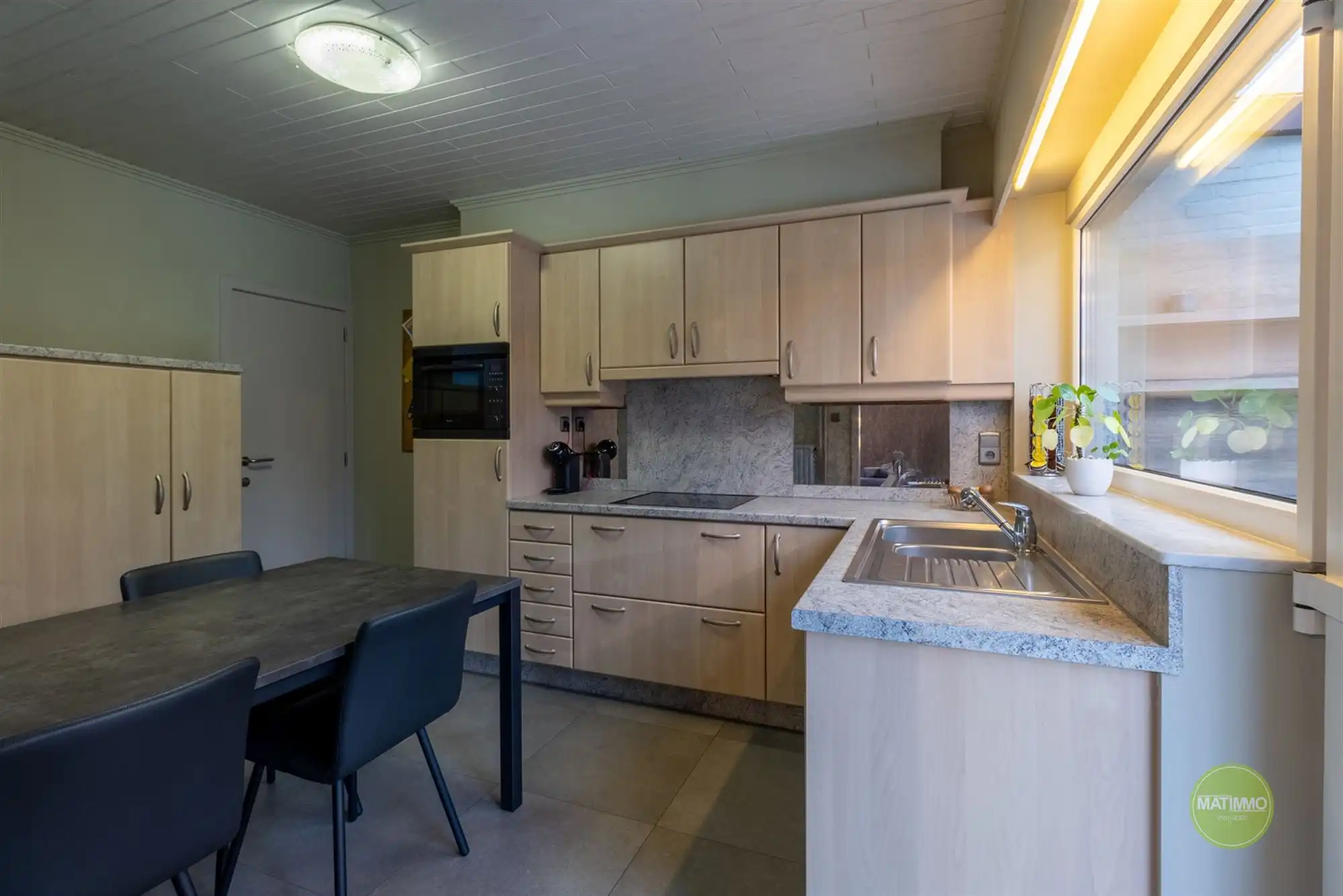 Instapklare gezinswoning met 3 slaapkamers in Mol foto 9