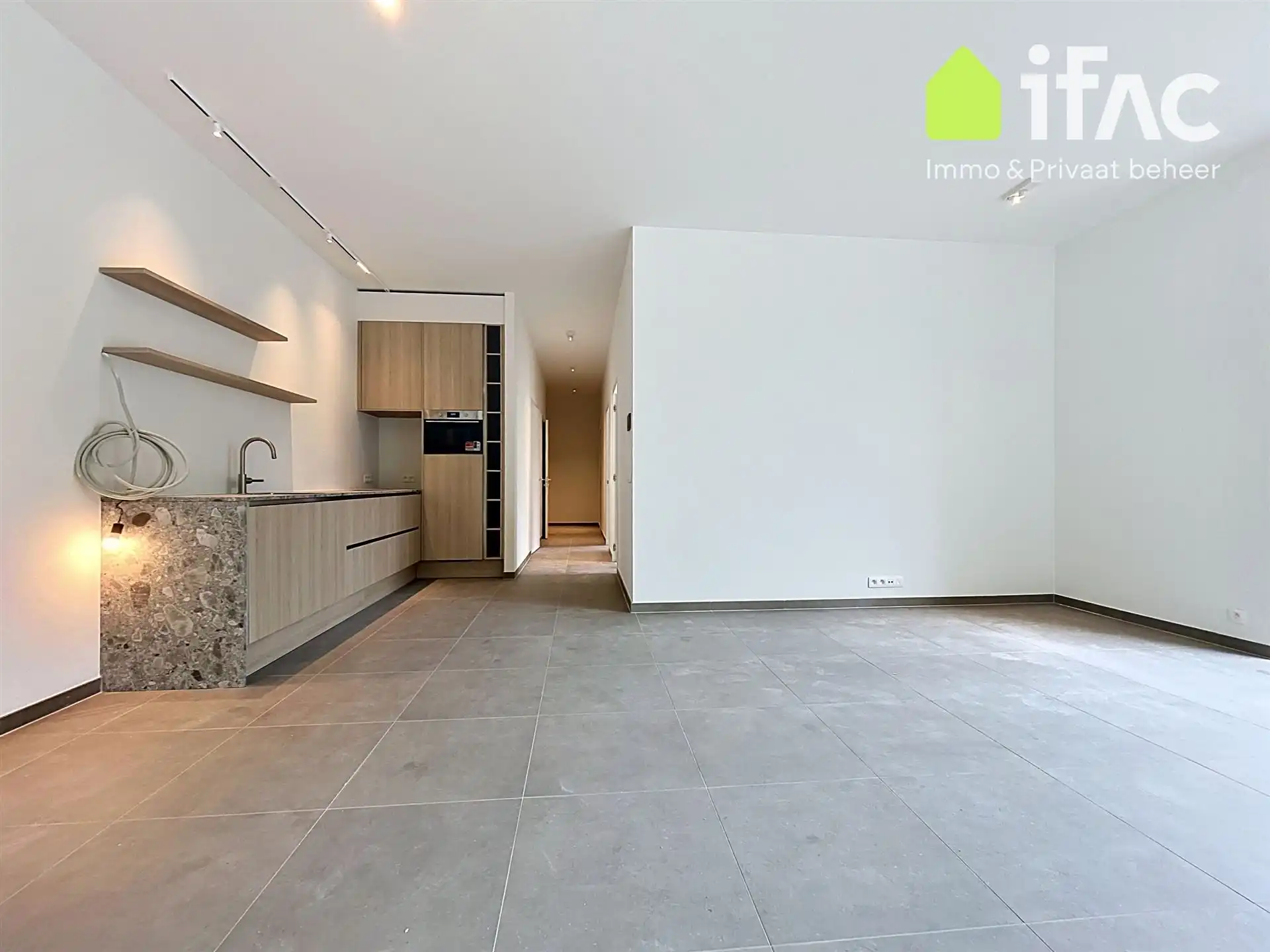 Uitstekend gelegen nieuwbouwappartement met autostaanplaats foto 3