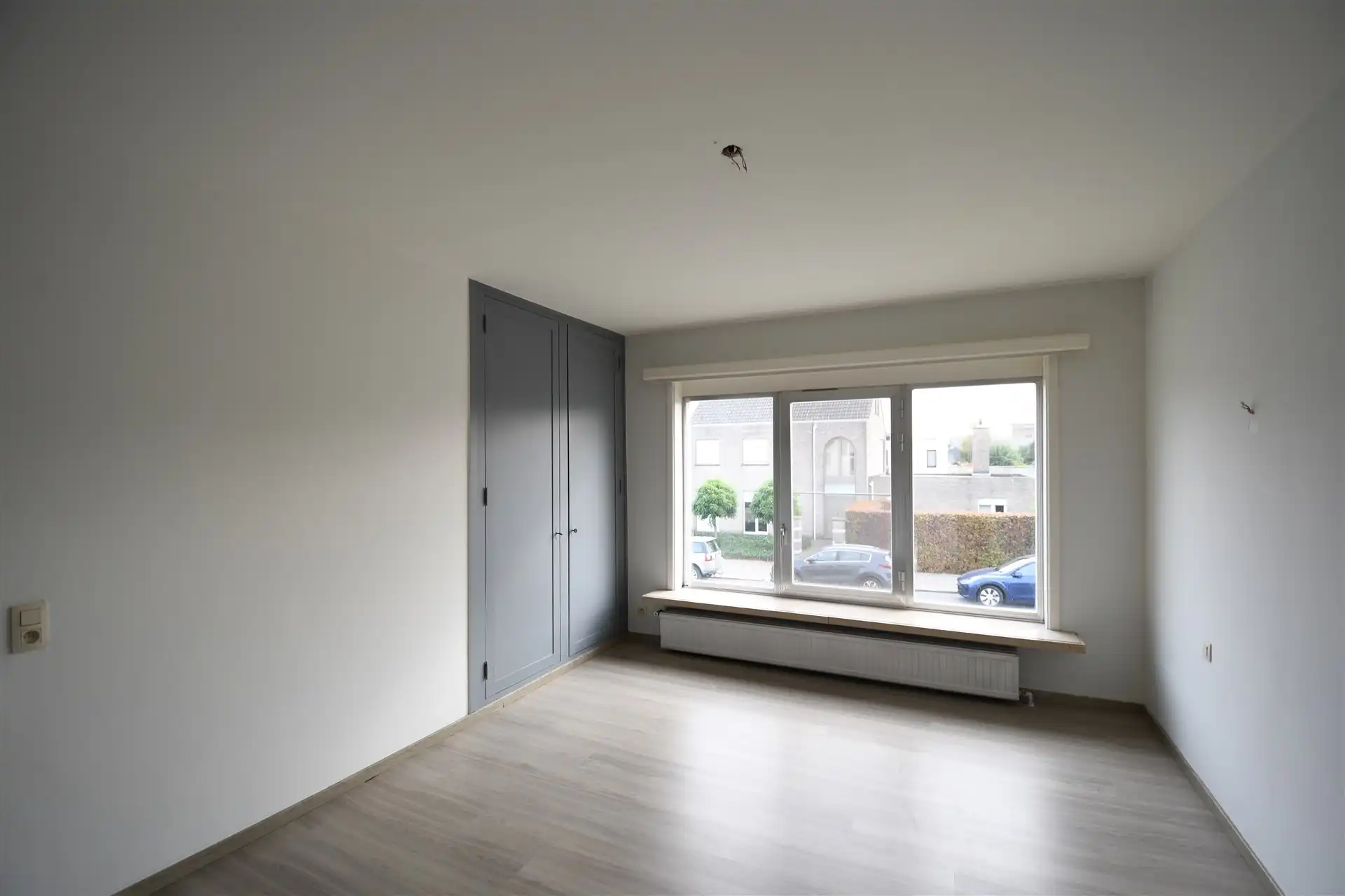 Ruim appartement met twee slaapkamers in Sint-Niklaas foto 8