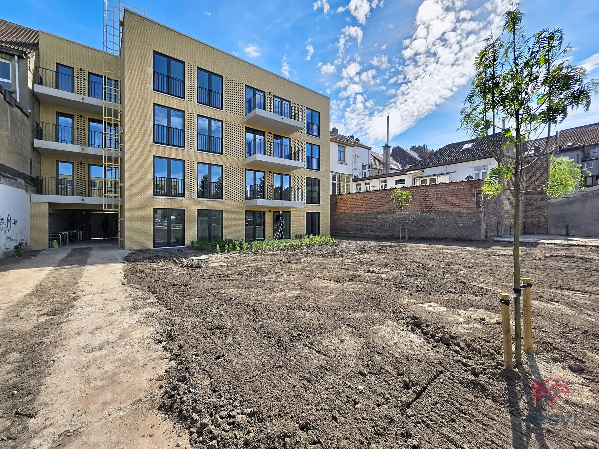 Nieuwe duplex met 4 kamers en ruime kamers foto 18