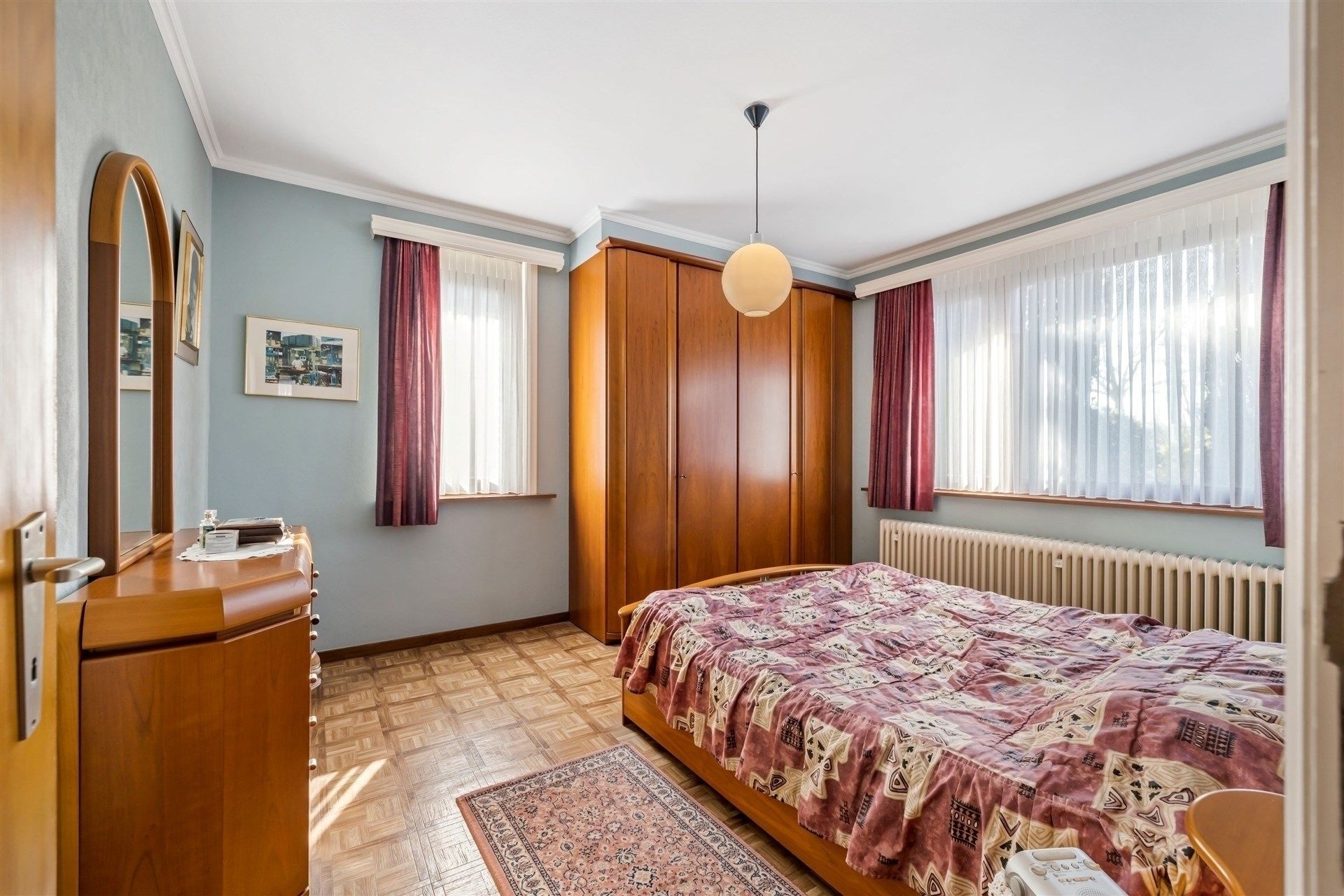 Uitstekend gelegen gezinswoning (type bungalow) met 4 slaapkamers, garage en een aangename tuin (1.067m²) foto 15