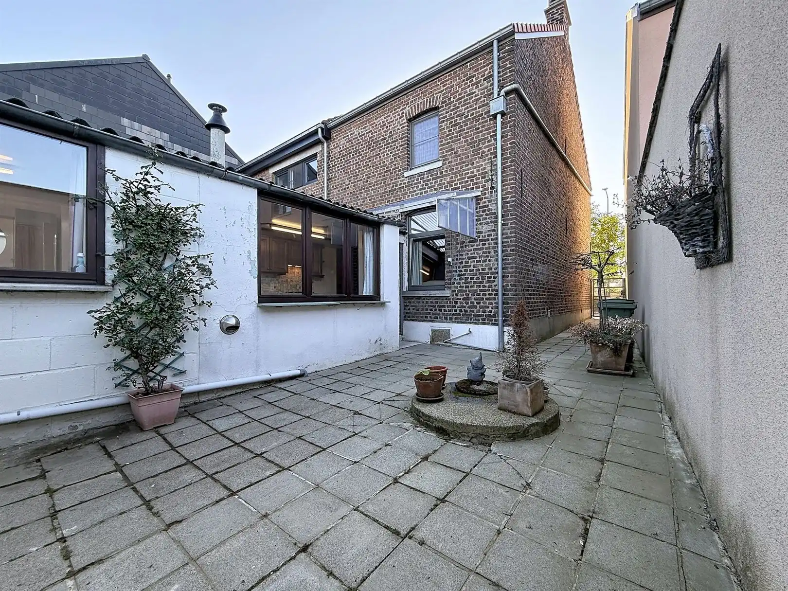 Op te frissen woning met binnenkoer, tuin, 3 slpks foto 30