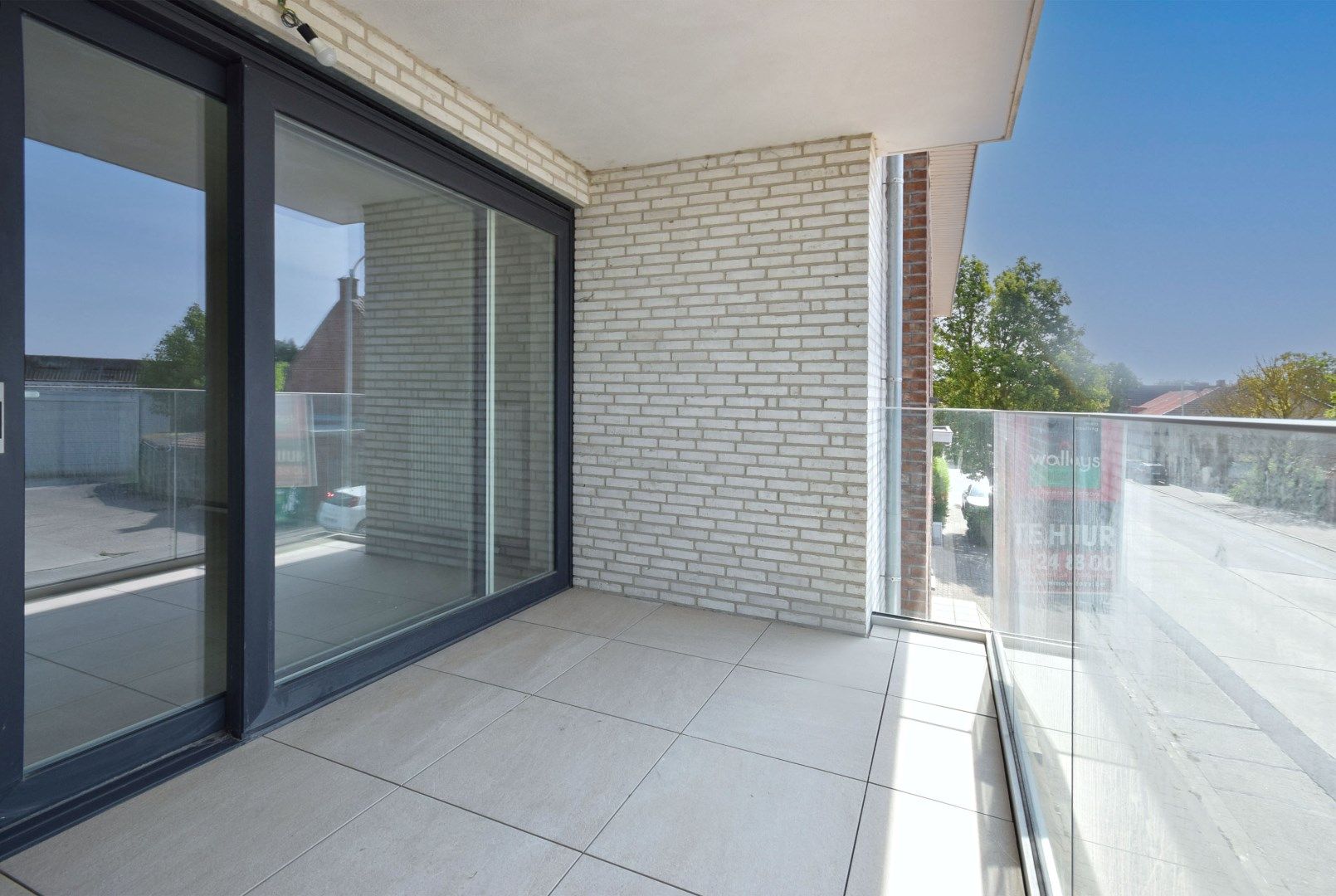 NIEUWBOUWAPPARTEMENT MET TWEE SLAAPKAMERS EN TERRAS foto 6