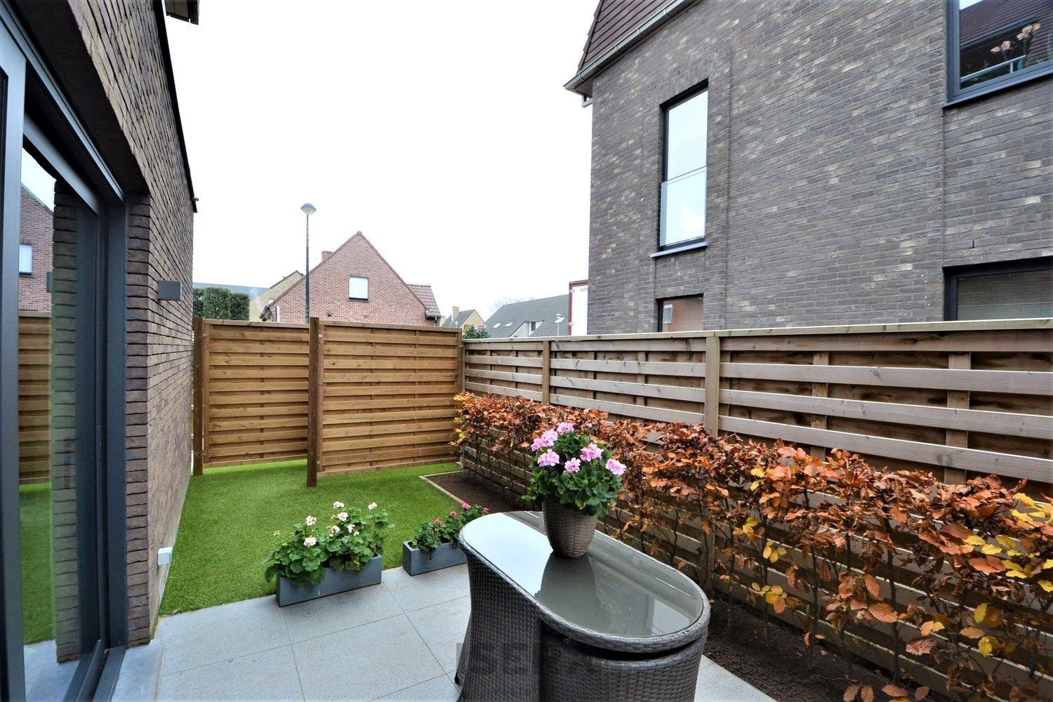 Prachtig gelijkvloers appartement met tuintje foto 11