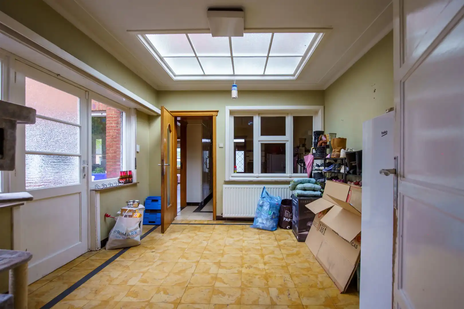 Ruime woning met vier slaapkamers en grote tuin foto 13