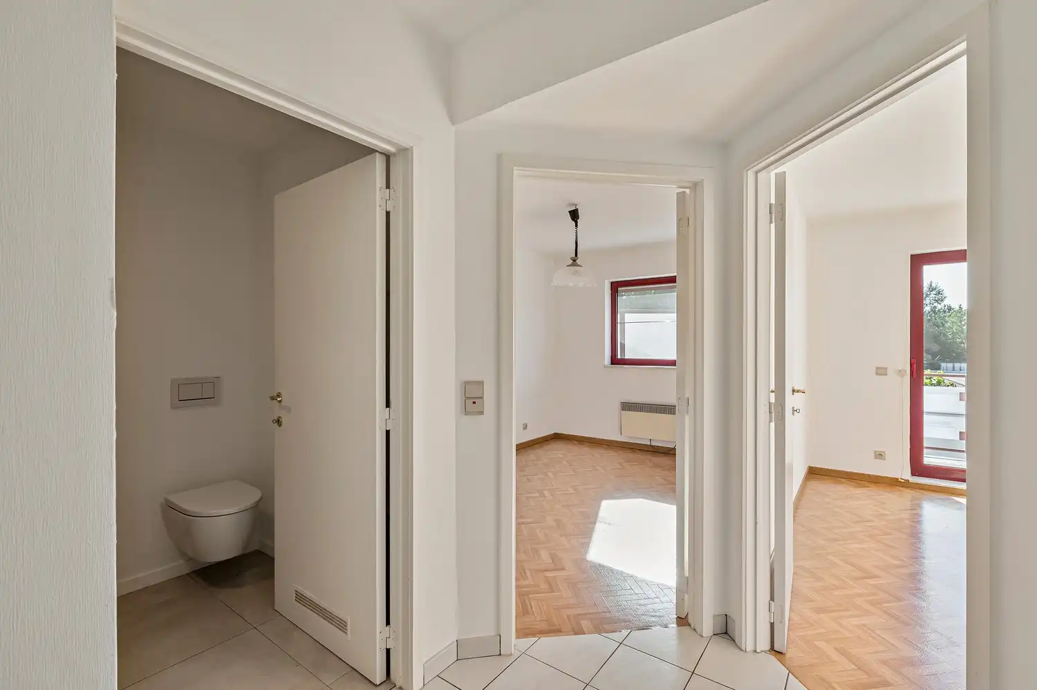 TE KOOP – Instapklaar appartement met 2 slaapkamers in het centrum van Berlaar. foto 14