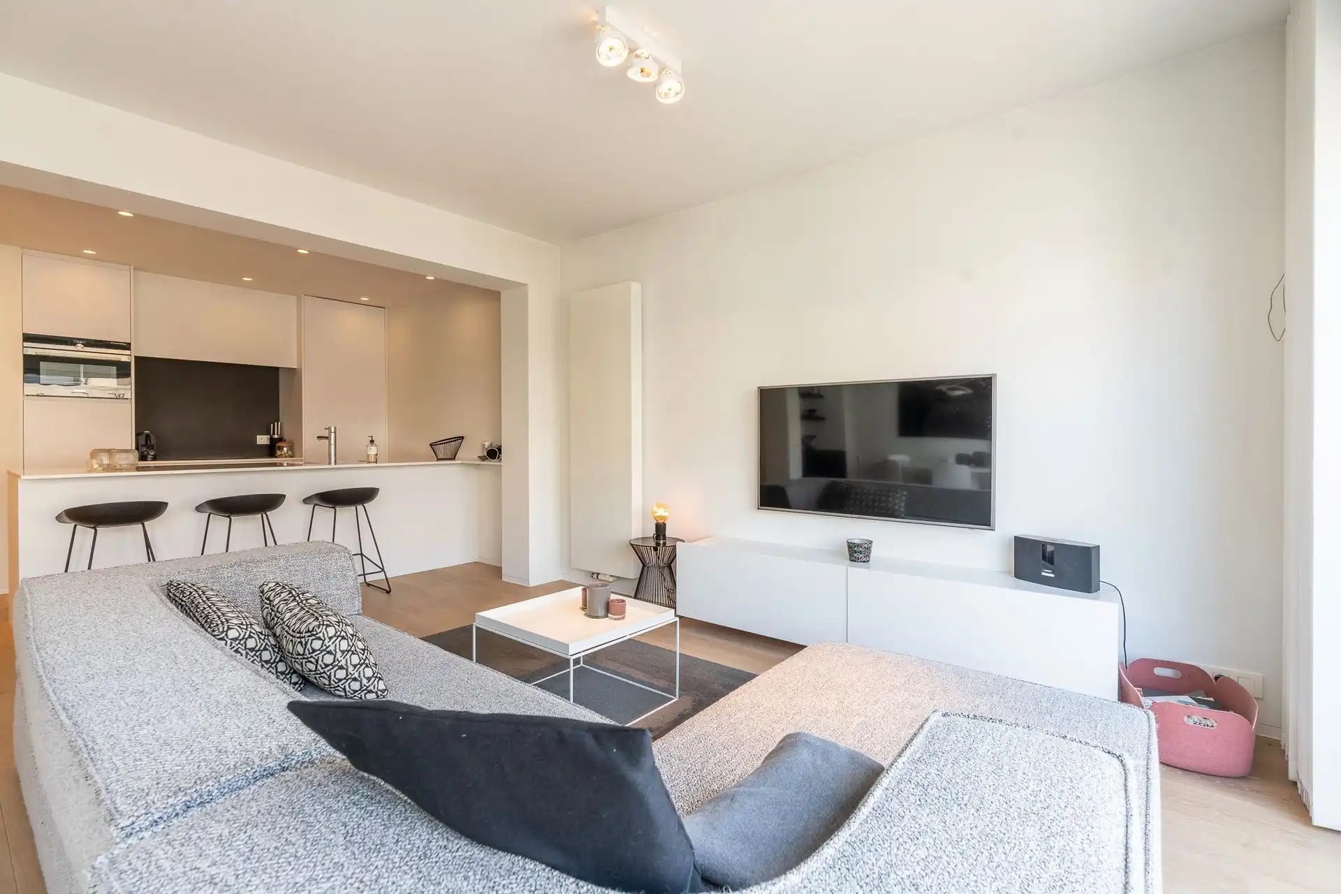 Prachtig lichtrijk appartement met 3 slaapkamers gelegen nabij het Rubensplein te Knokke foto 5