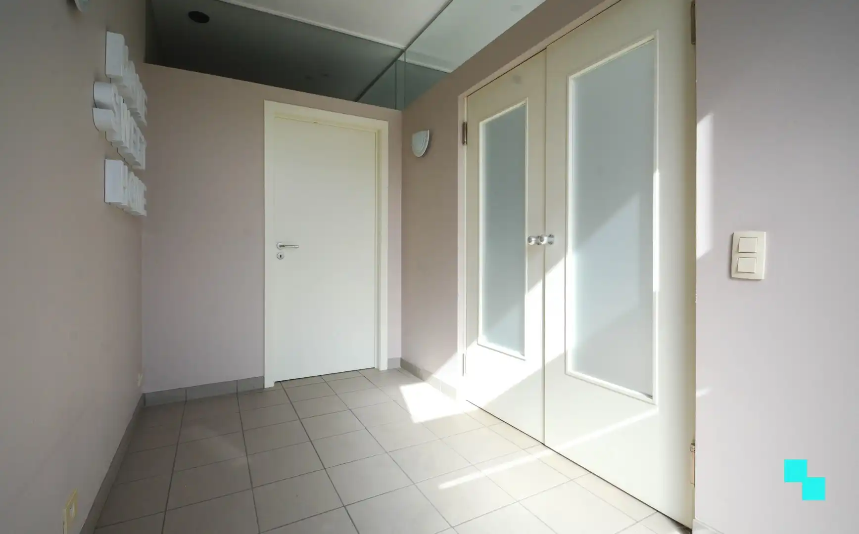 Commerciële ruimte op perfecte locatie foto 3